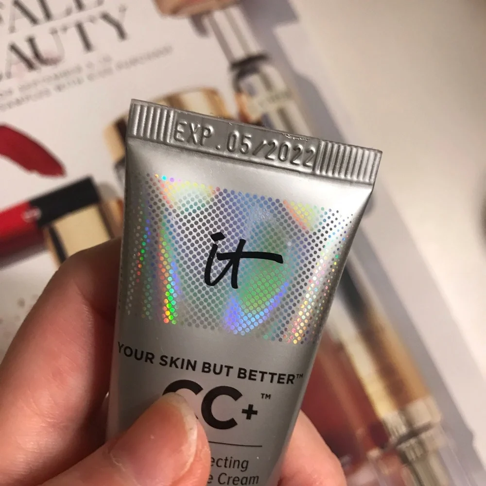 It Cosmetics CC Cream Medium NWOB​